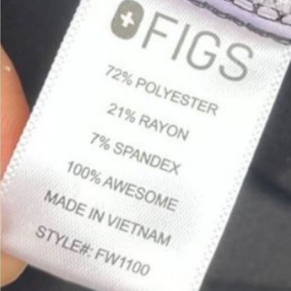 Figs Classic Black V-Neck Short Sleeve Top - Picture 11 of 12